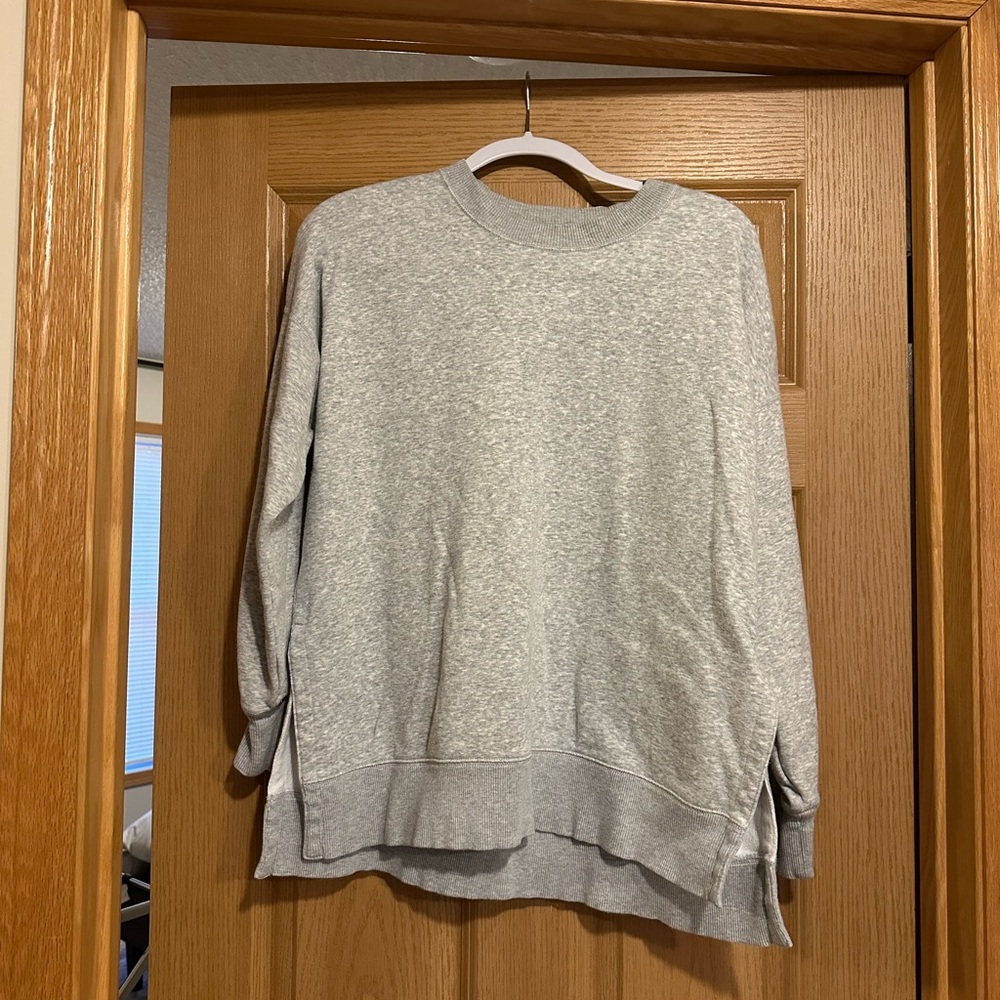 Aerie oversized gray sweatshirt